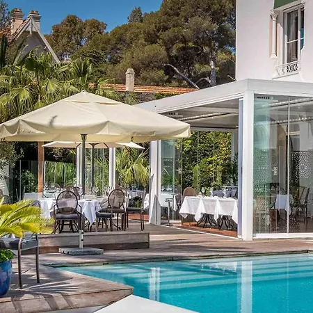 Otel La Mauresque