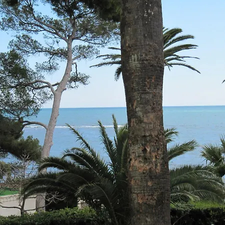 Otel La Mauresque