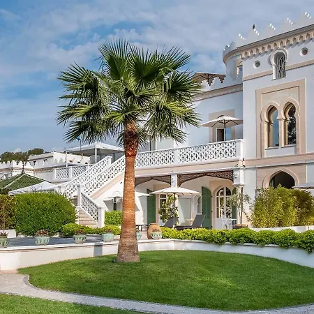 La Mauresque Hotel