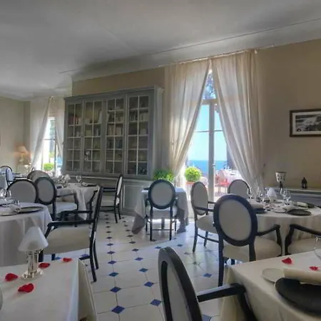 La Mauresque Hotel