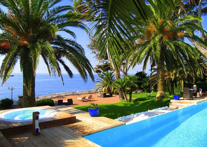 Hotel La Mauresque Saint-Raphaël